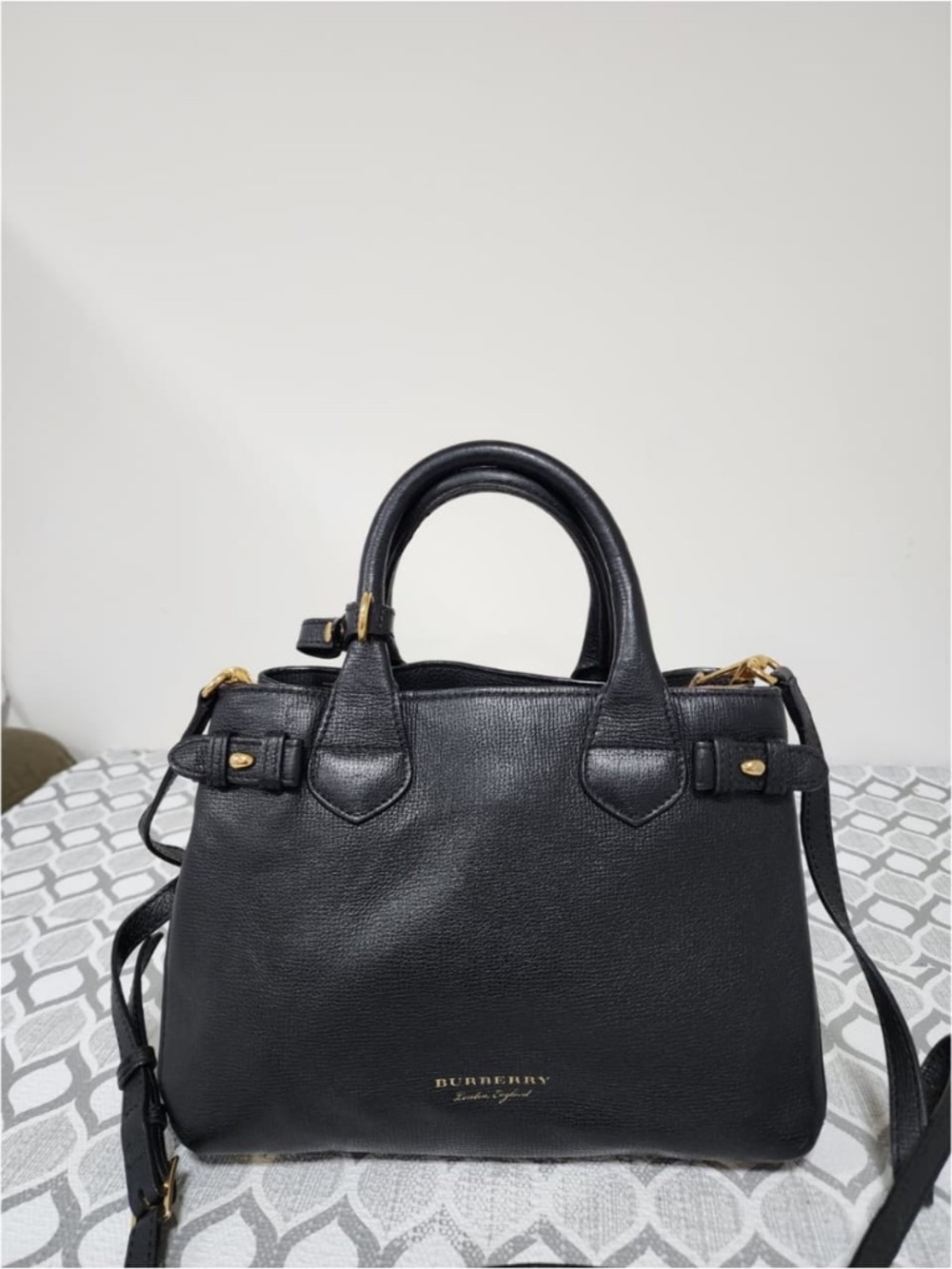 Authentic BURBERRY Derby Leather House Check Small Banner Tote Bag Black